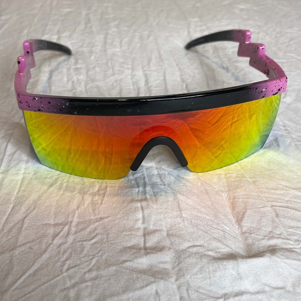 Retro sun glasses fits all